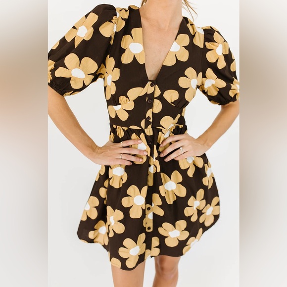 Jacquie The Label TAKE MY HAND FLORAL MINI DRESS Size Small NWT - Picture 4 of 10